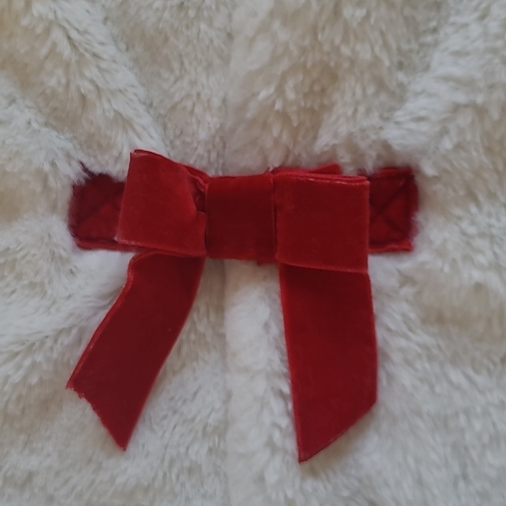 Tommy Bahama White Faux Fur Vest with Red Velvet Ribbon - Size 6 - Picture 3 of 7